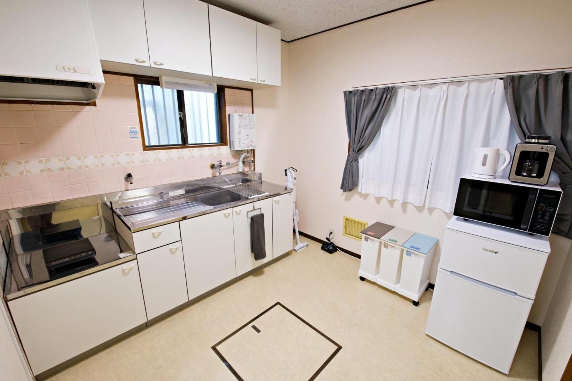 梅屋敷貸戸建 * Tōkyō